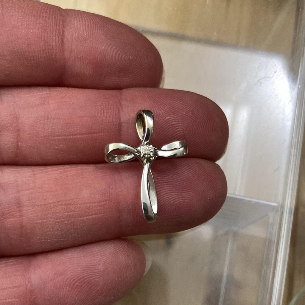 14k White Gold Genuine Diamond Ribbon Cross Pendant 1.2